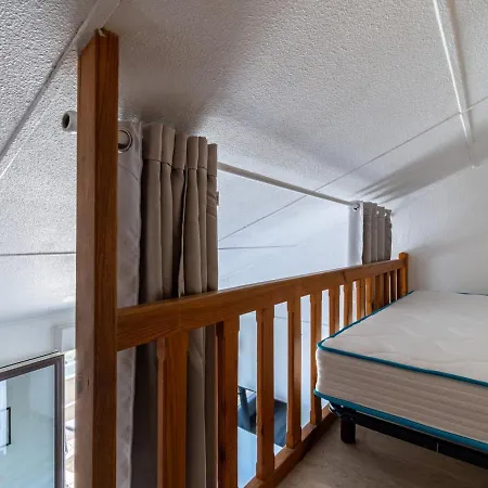 Mezzanine Pour 2 Personnes Avec Terrasse En Centre Station A Biscarrosse